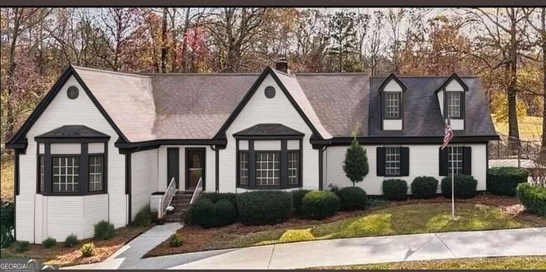 5 Acres of Residential Land with Home for Sale in Whitesburg, Georgia