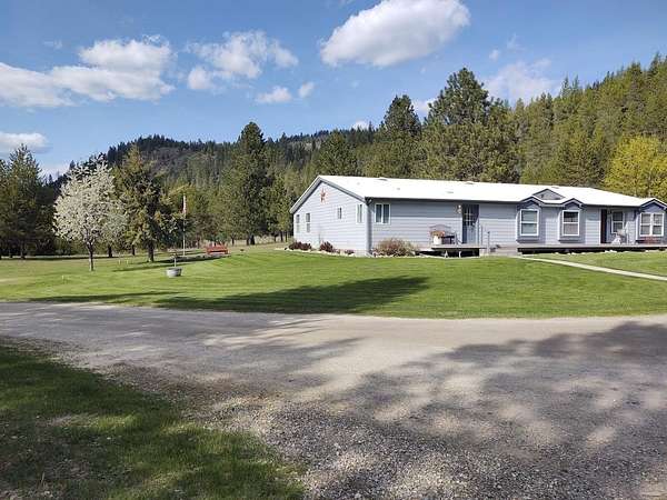 4.2 Acres of Residential Land with Home for Sale in Cusick, Washington