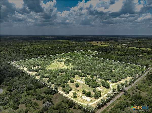 43.3 Acres of Recreational Land for Sale in Flatonia, Texas