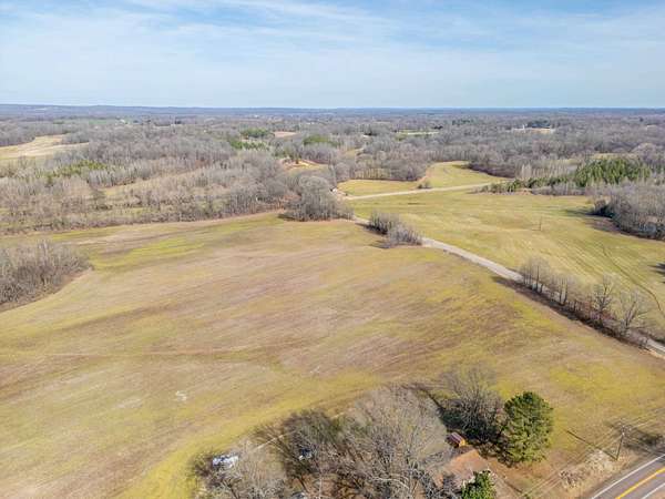 17 Acres of Land for Sale in Gilt Edge, Tennessee