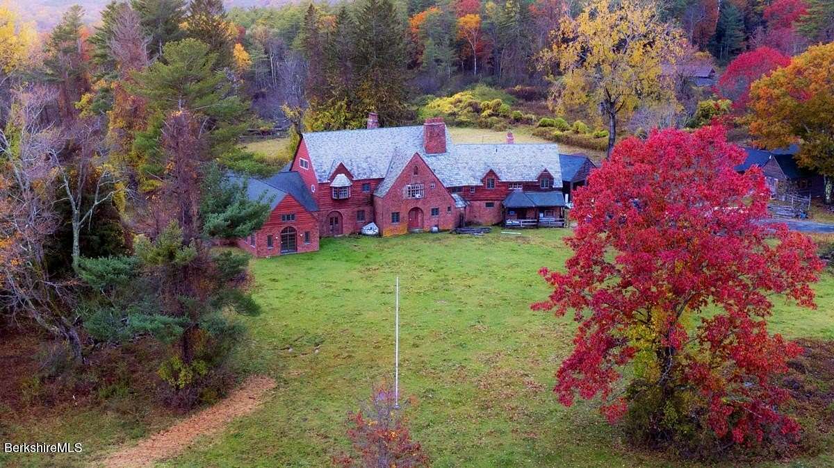 330 Acres of Recreational Land with Home for Sale in New Marlborough, Massachusetts