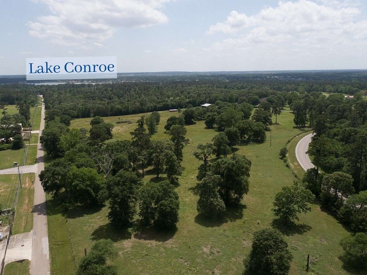 1.55 Acres of Commercial Land for Sale in Montgomery, Texas