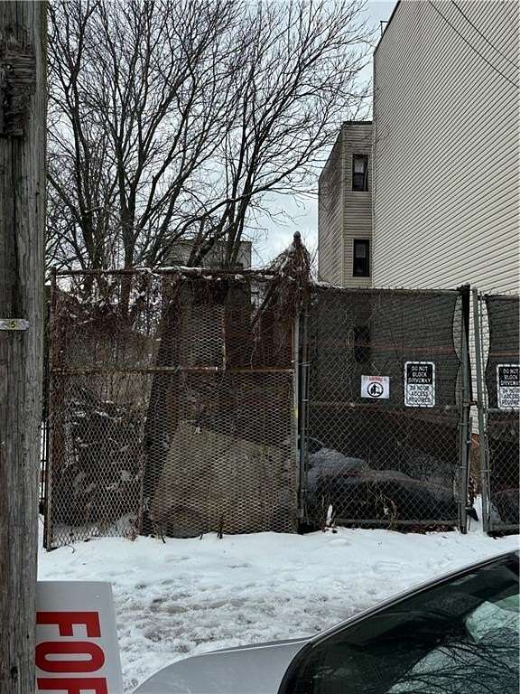 0.05 Acres of Residential Land for Sale in Brooklyn, New York