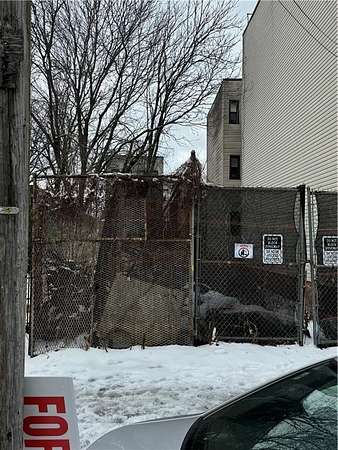 0.05 Acres of Residential Land for Sale in Brooklyn, New York