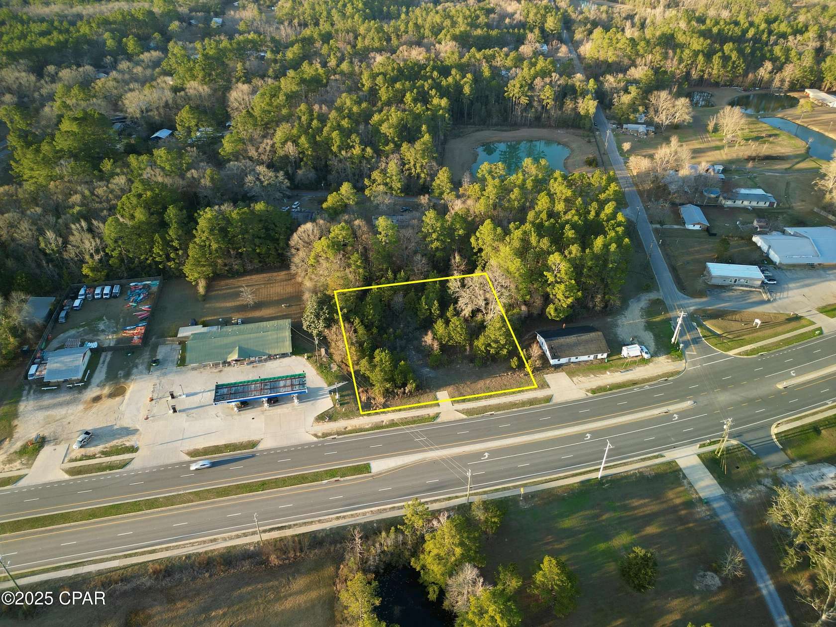 0.92 Acres of Commercial Land for Sale in Vernon, Florida