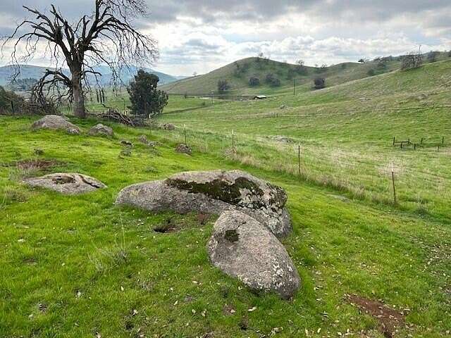 10 Acres of Residential Land for Sale in Springville, California