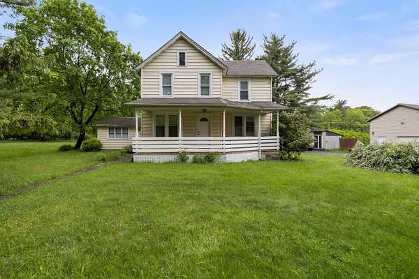 3 Acres of Residential Land with Home for Sale in Mount Pocono, Pennsylvania