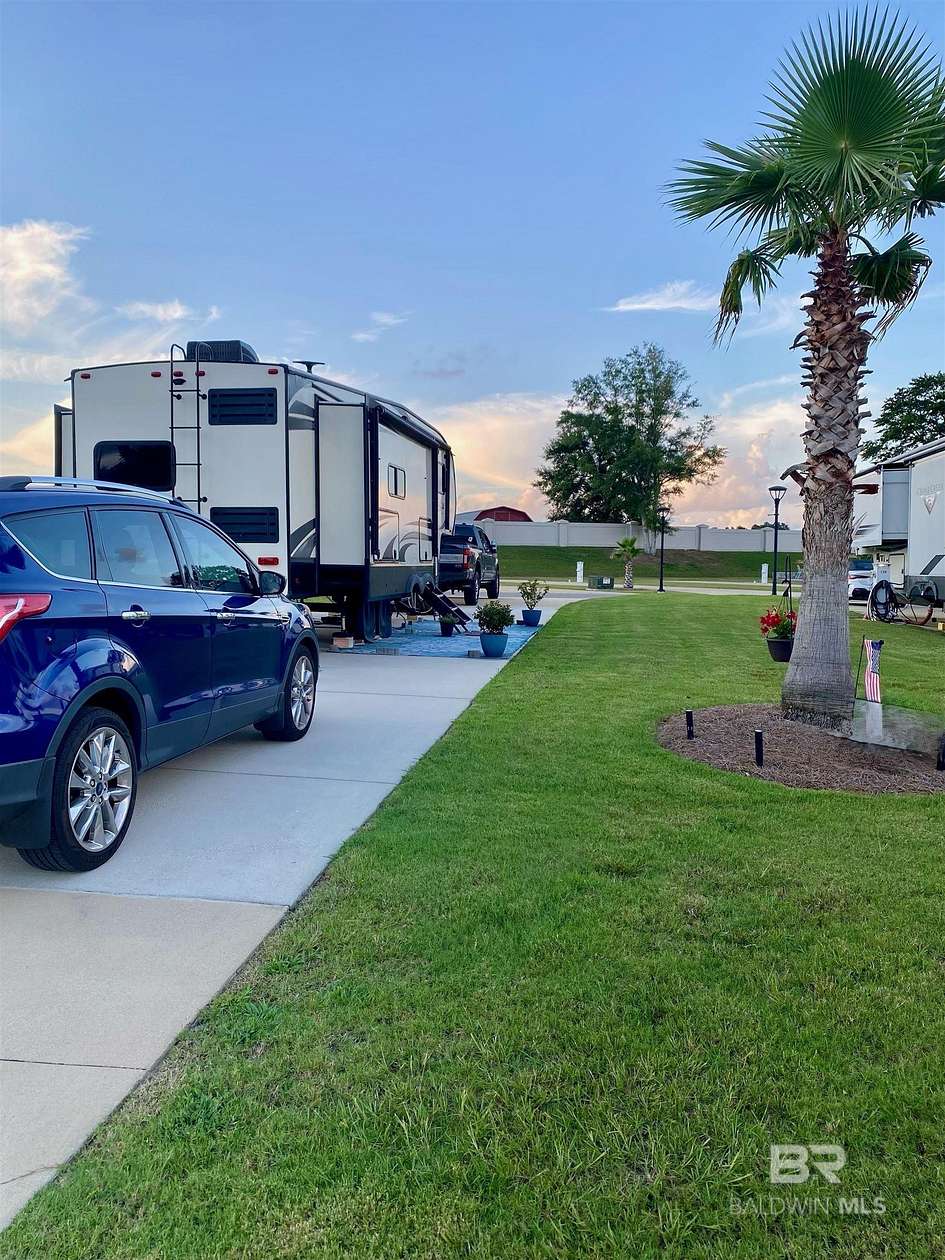 Land for Sale in Elberta, Alabama