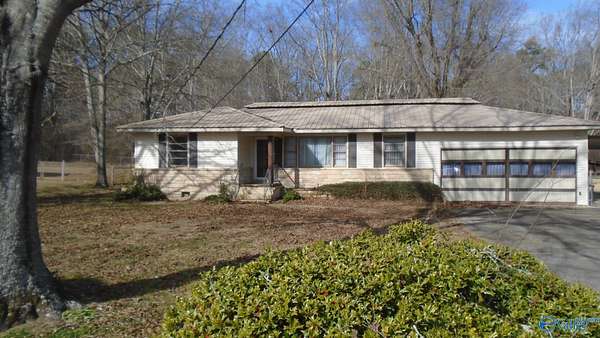 3.55 Acres of Residential Land with Home for Sale in Gadsden, Alabama