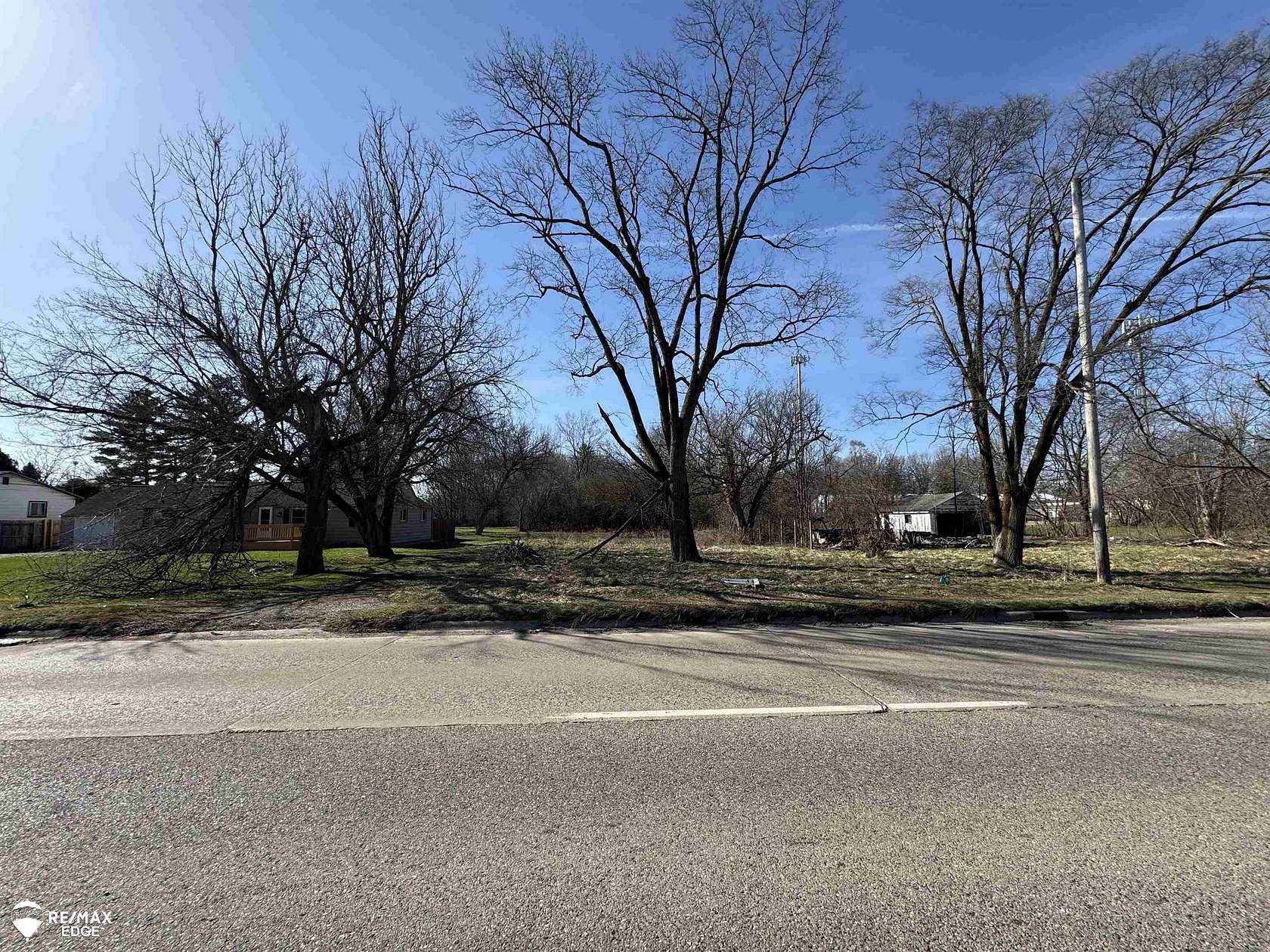 1 Acre of Residential Land for Sale in Flint, Michigan