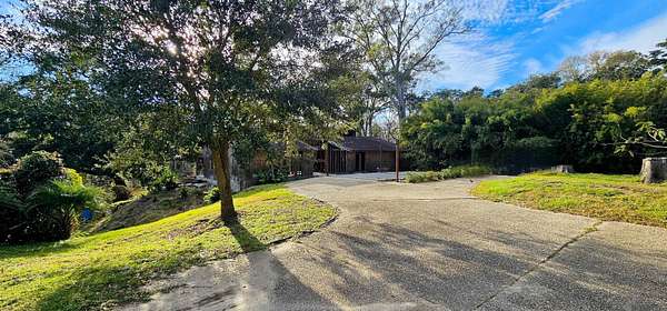 1.5 Acres of Residential Land for Sale in Baton Rouge, Louisiana