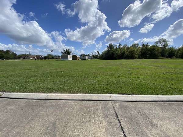 0.2 Acres of Mixed-Use Land for Sale in Houma, Louisiana