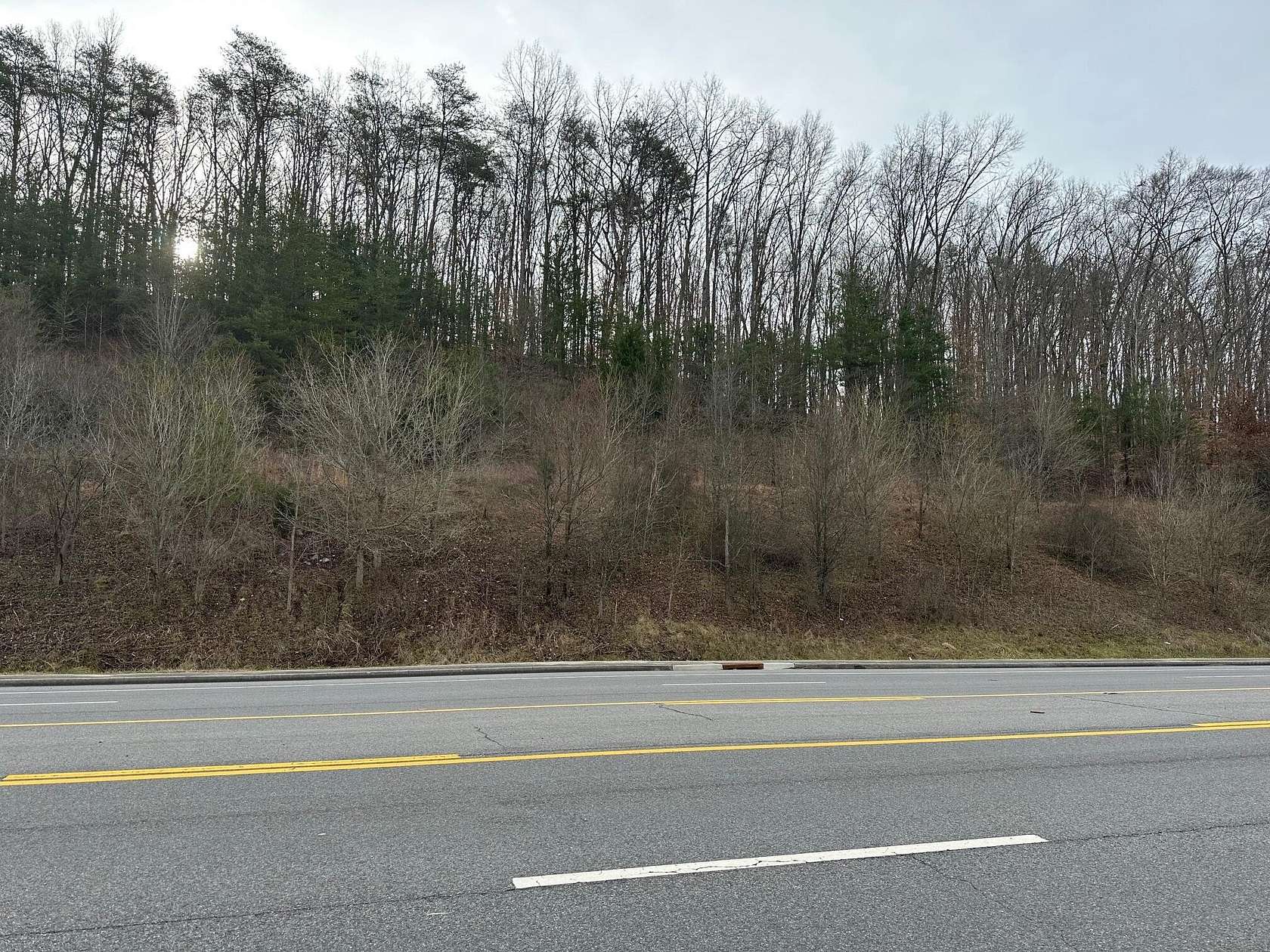 15 Acres of Land for Sale in Dayton, Tennessee