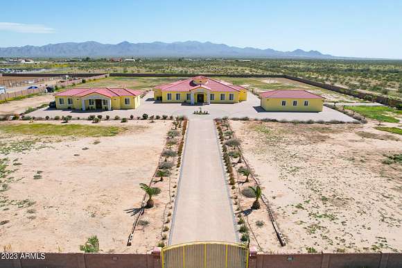 5.33 Acres of Residential Land with Home for Sale in Wittmann, Arizona