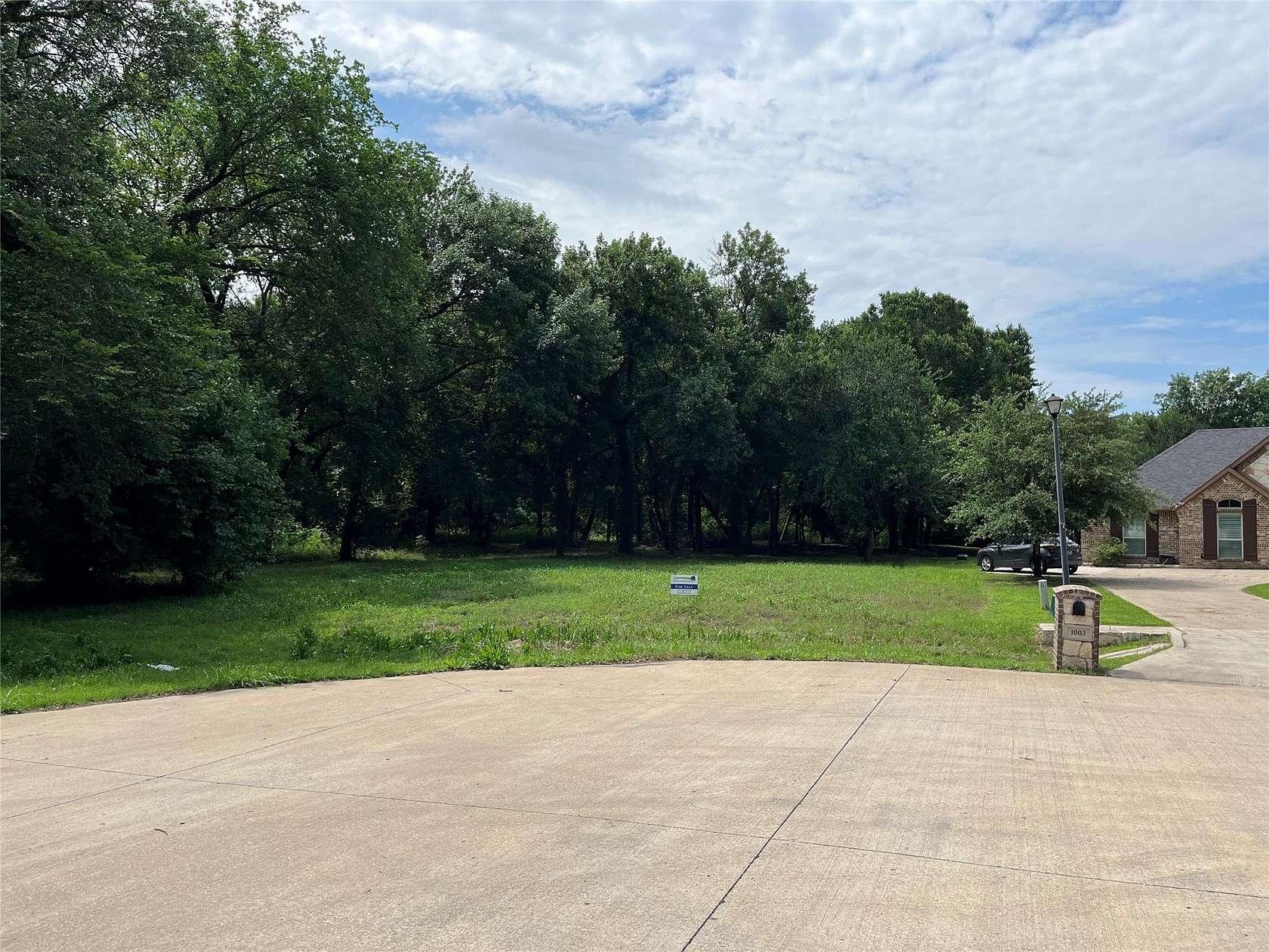 1.2 Acres of Residential Land for Sale in Grand Prairie, Texas