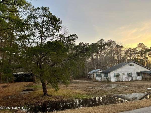 0.9 Acres of Land for Sale in Elizabeth City, North Carolina