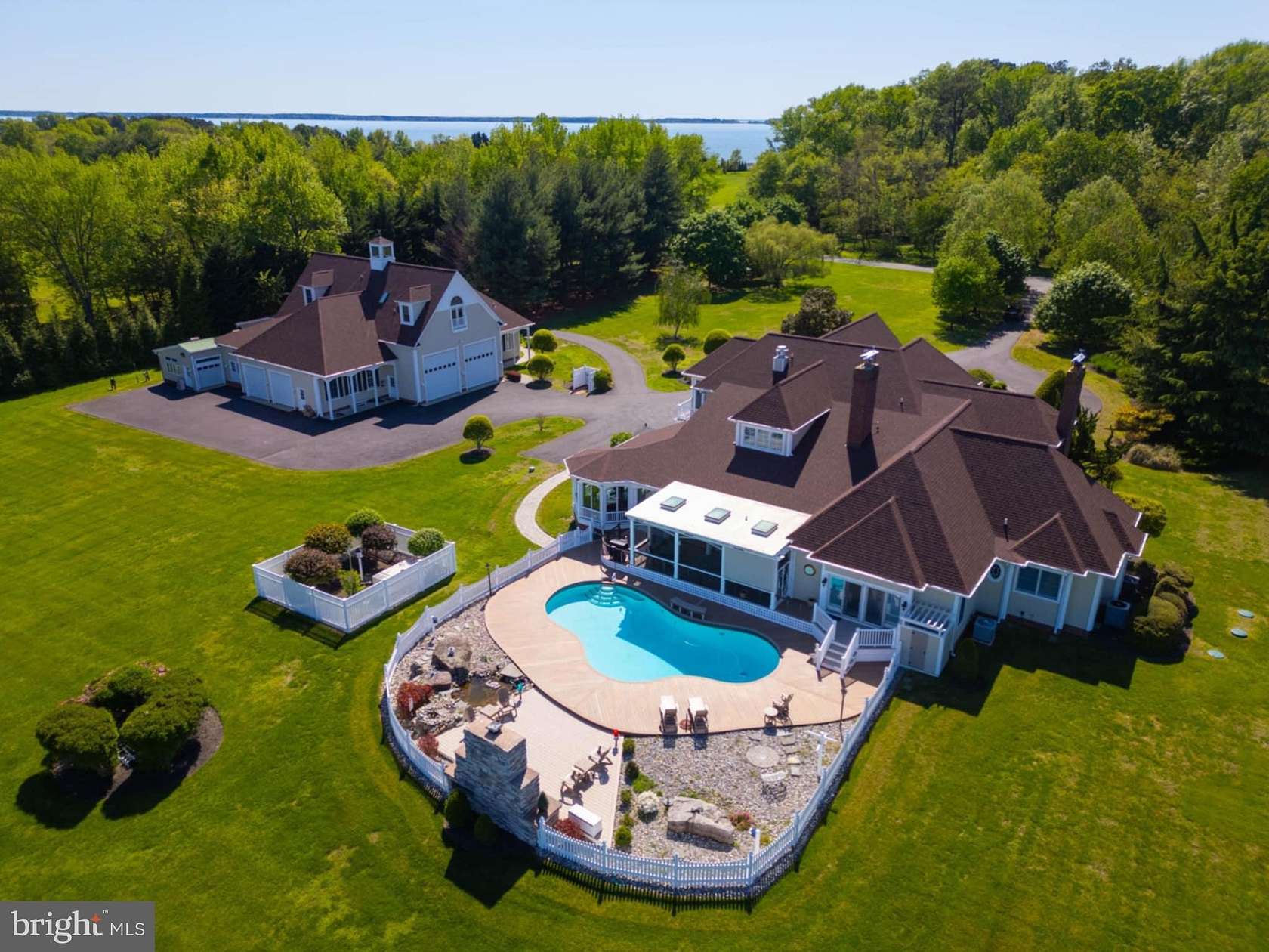 5.53 Acres of Residential Land with Home for Sale in Queenstown, Maryland