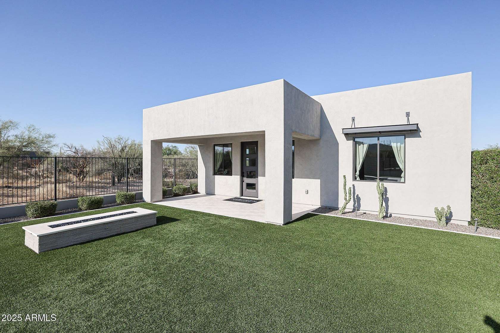 1.79 Acres of Residential Land with Home for Sale in Scottsdale, Arizona