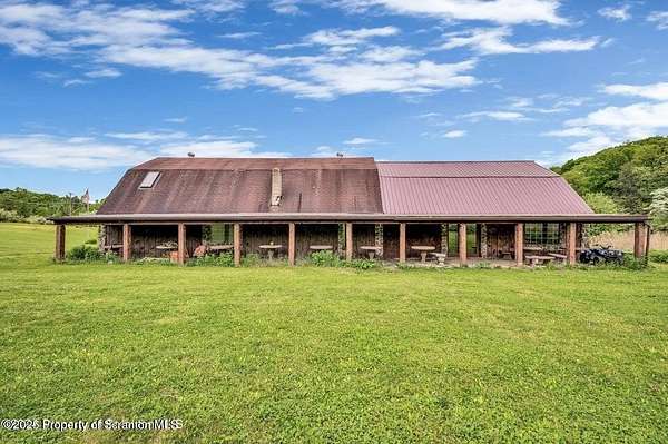 80 Acres of Recreational Land for Sale in Clarks Summit, Pennsylvania