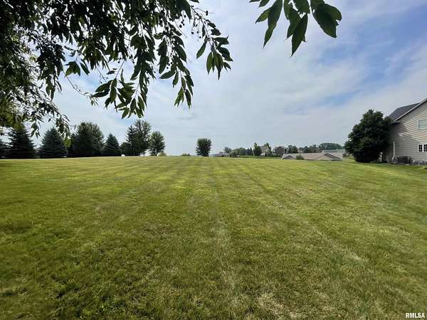 0.76 Acres of Residential Land for Sale in Le Claire, Iowa