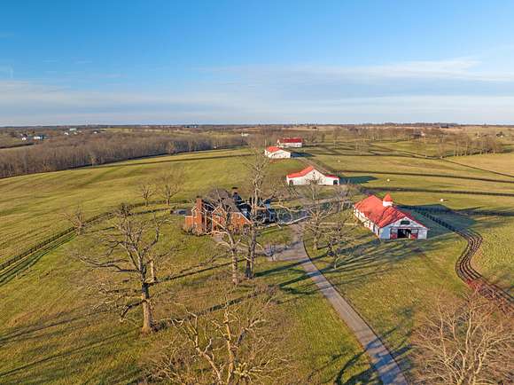 157 Acres of Land with Home for Sale in Paris, Kentucky