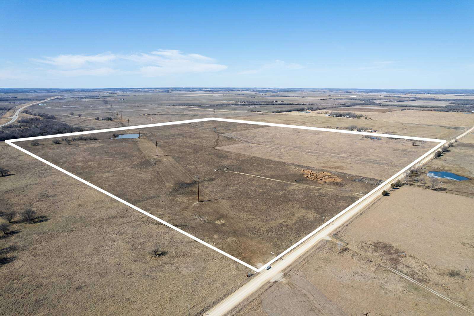 130 Acres of Land for Sale in Fredonia, Kansas