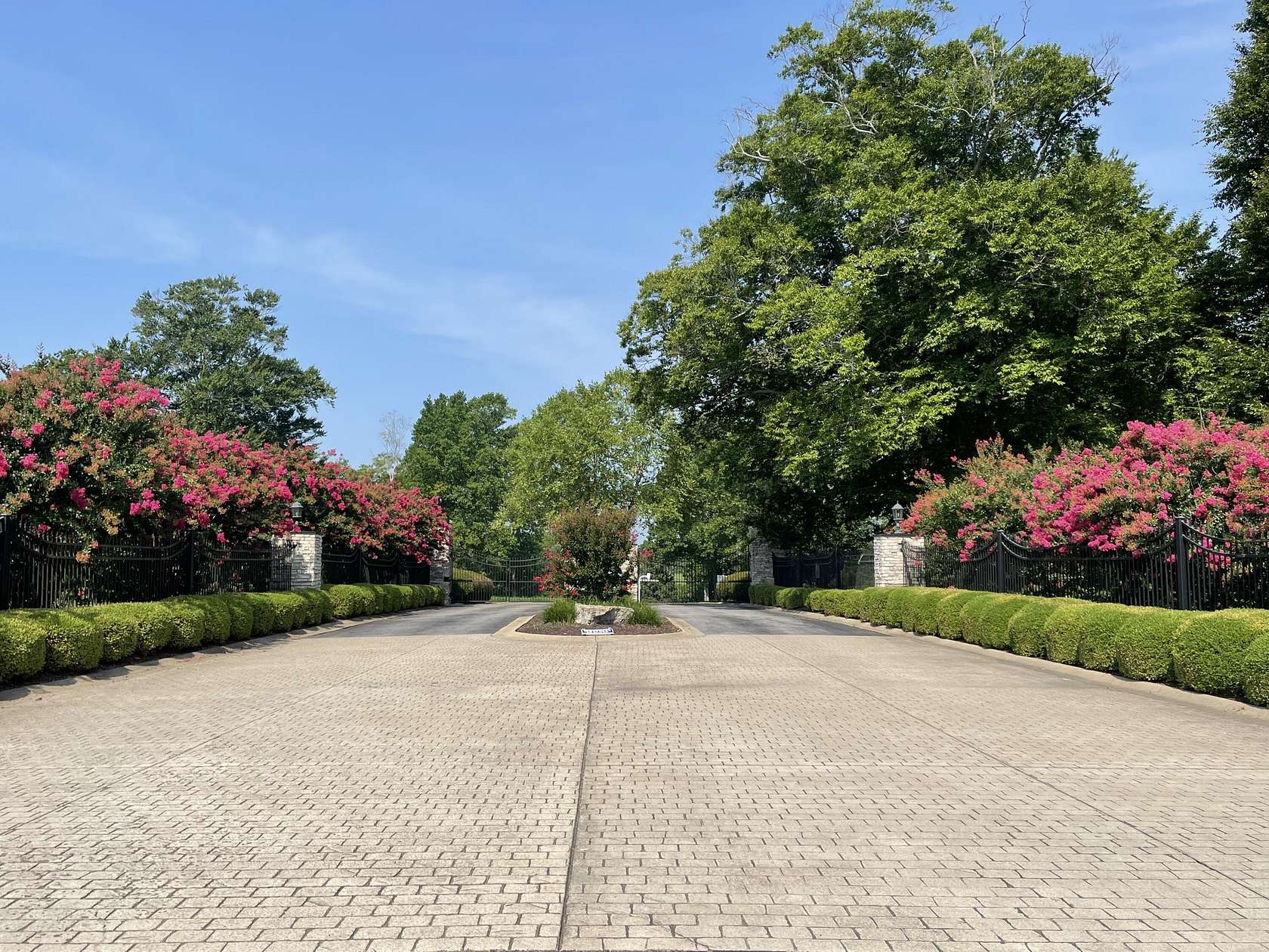 1.9 Acres of Residential Land for Sale in Russell Springs, Kentucky