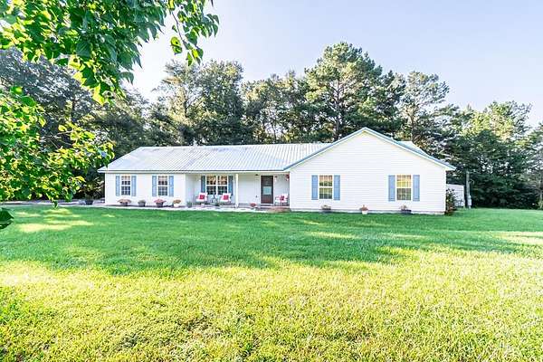 2.8 Acres of Land with Home for Sale in Skipperville, Alabama