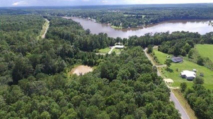 0.88 Acres of Residential Land for Sale in Andalusia, Alabama
