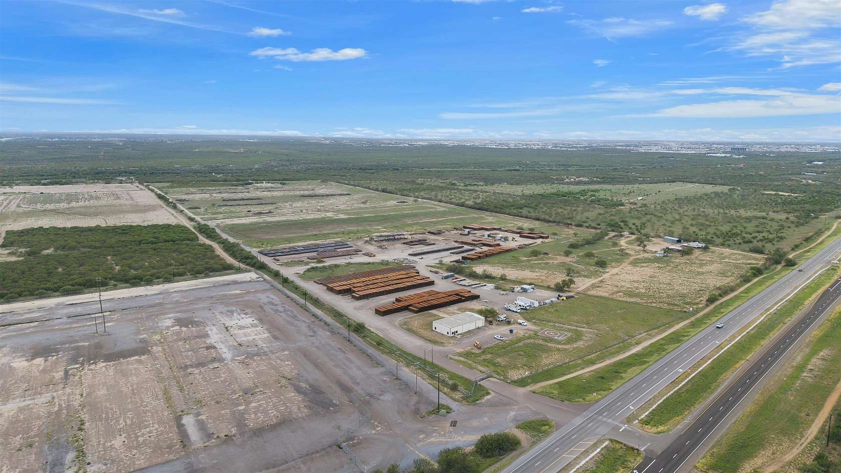 5 Acres of Land for Lease in Laredo, Texas