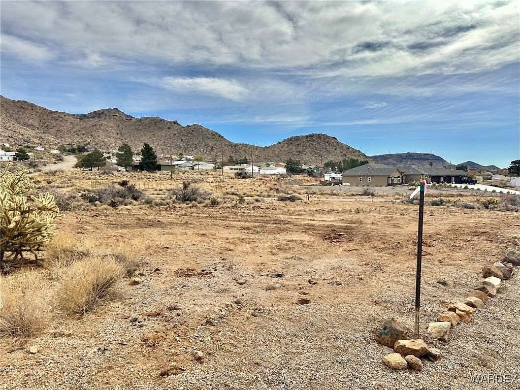 0.45 Acres of Residential Land for Sale in Golden Valley, Arizona