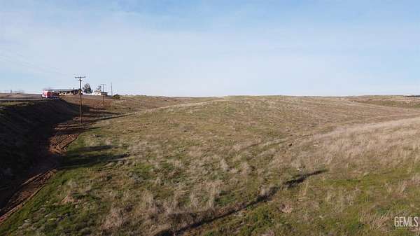 15.8 Acres of Land for Sale in Bakersfield, California