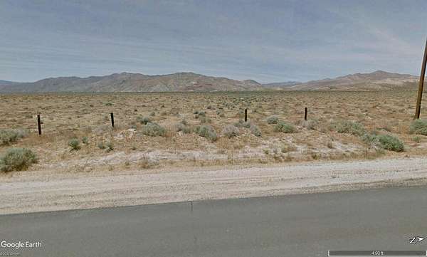 17 Acres of Land for Sale in Cantil, California