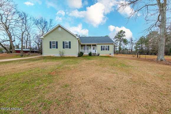 4.3 Acres of Residential Land with Home for Sale in Juliette, Georgia