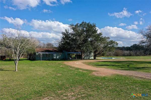 4 Acres of Improved Mixed-Use Land for Sale in Cuero, Texas