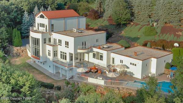 2.2 Acres of Residential Land with Home for Sale in Moosic, Pennsylvania