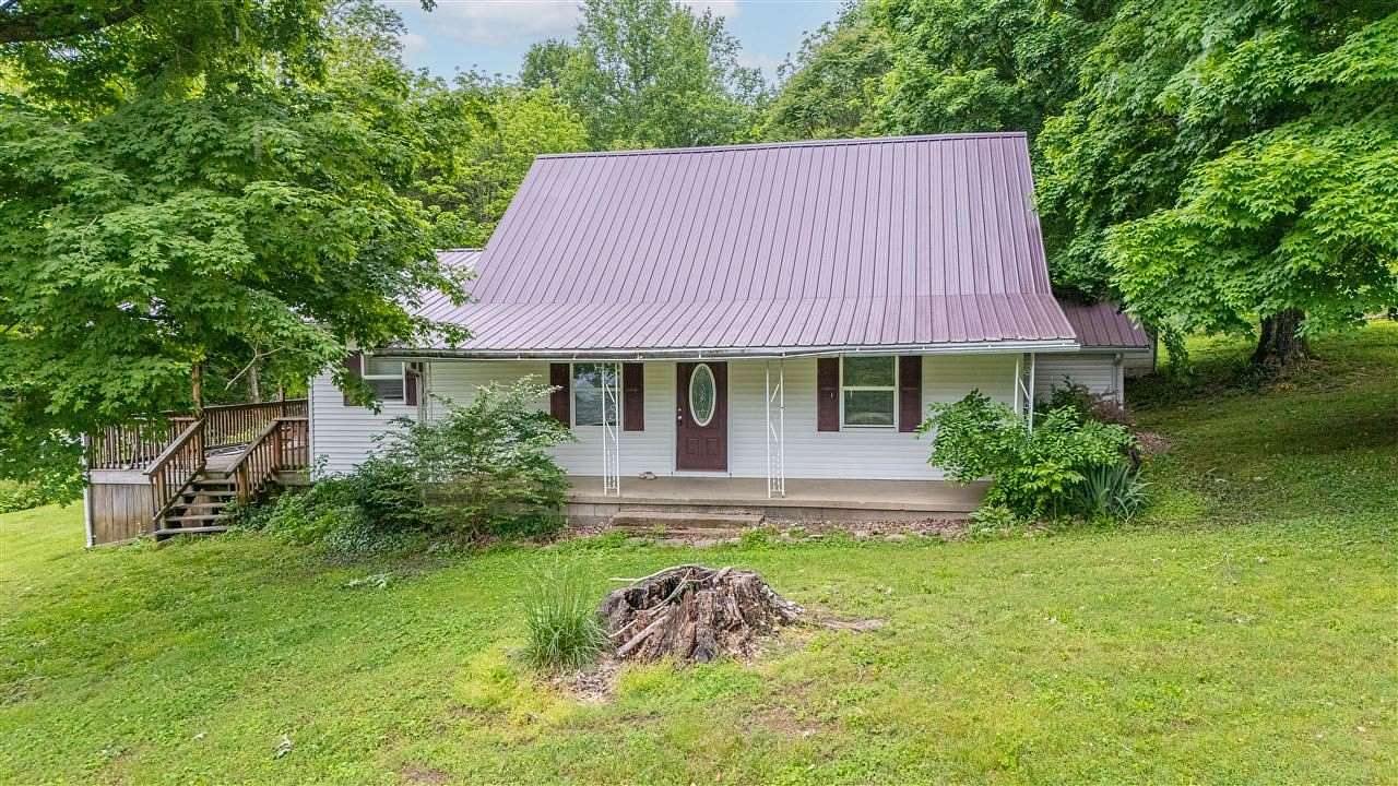 99.8 Acres of Land with Home for Sale in Glasgow, Kentucky