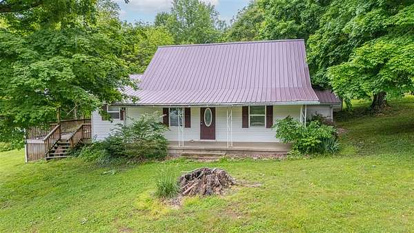 99.8 Acres of Land with Home for Sale in Glasgow, Kentucky