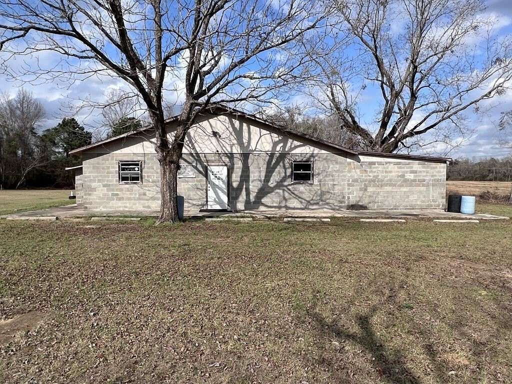 5 Acres of Commercial Land for Sale in Cottonwood, Alabama