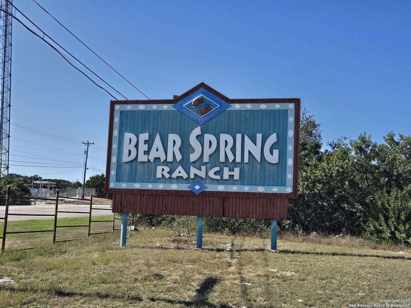 5 Acres of Land for Sale in Mico, Texas