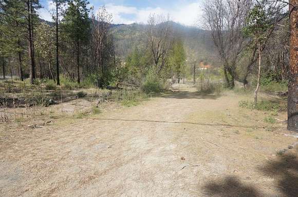 4 Acres of Residential Land for Sale in Junction City, California