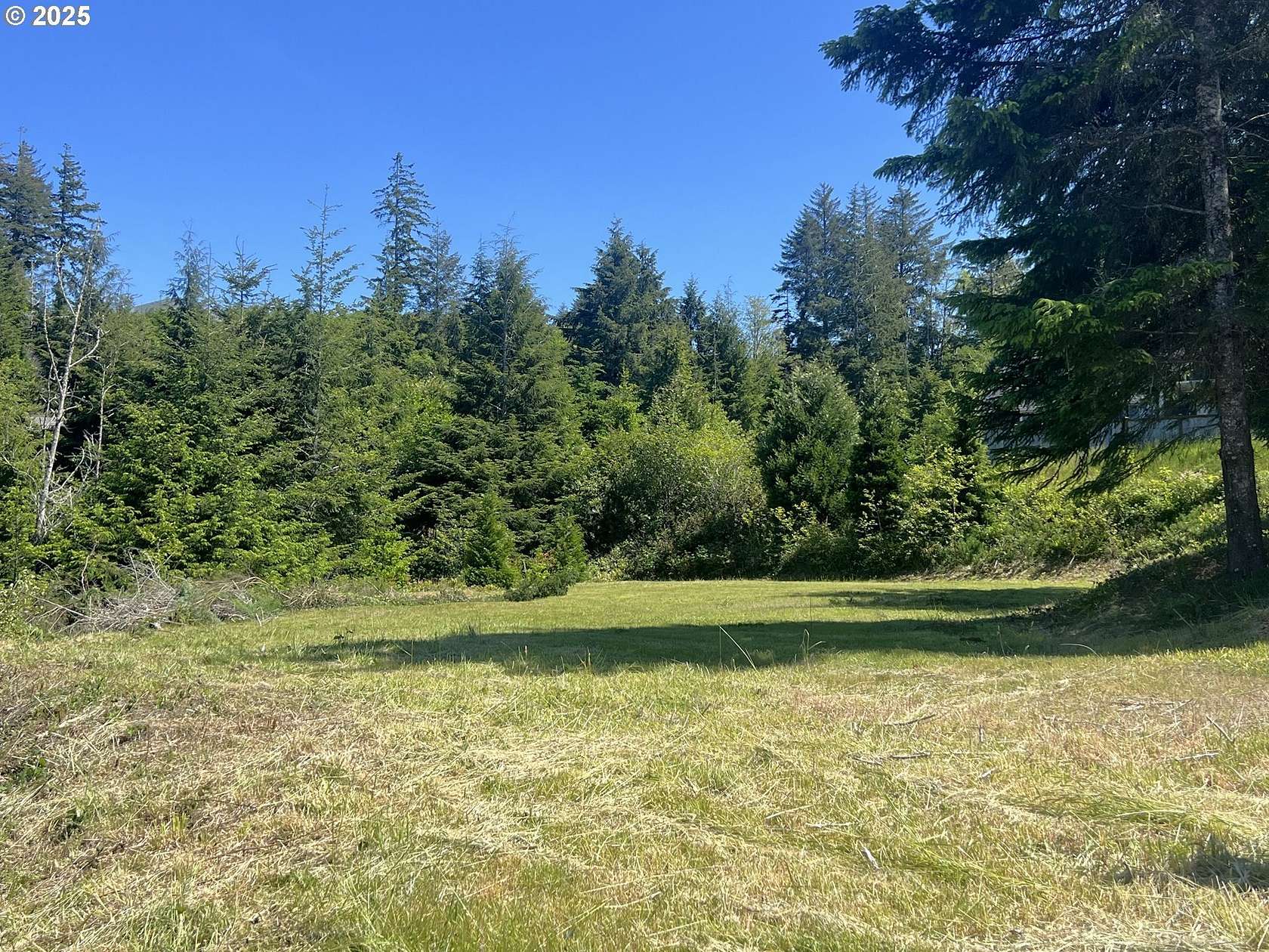 0.44 Acres of Residential Land for Sale in Coos Bay, Oregon