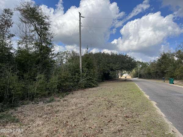 1.2 Acres of Residential Land for Sale in Alford, Florida