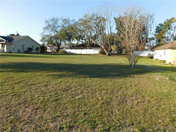 0.25 Acres of Residential Land for Sale in Lecanto, Florida