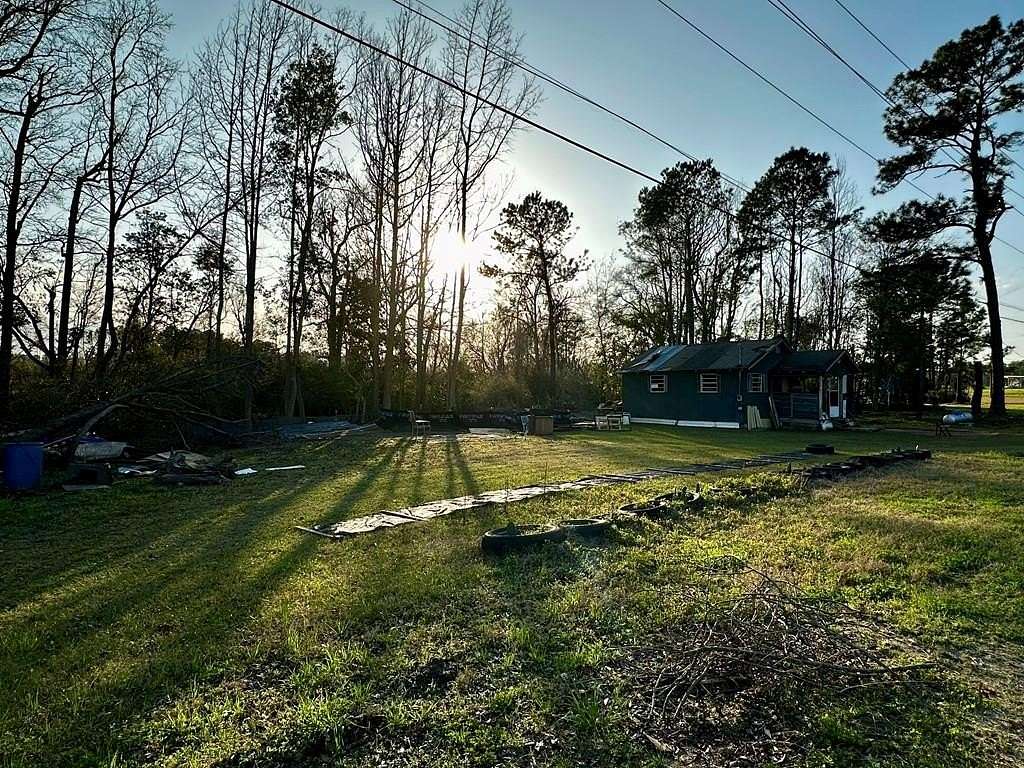 3 Acres of Residential Land for Sale in Nashville, Georgia