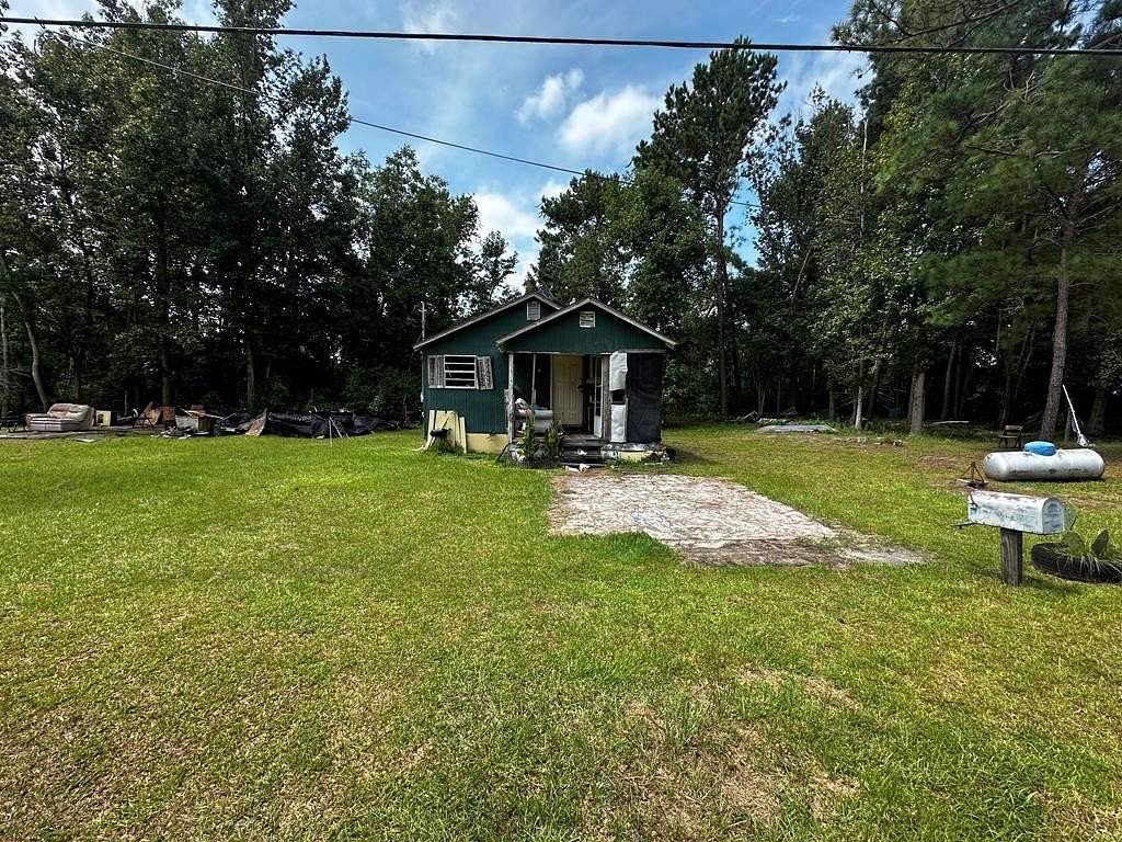 3 Acres of Residential Land for Sale in Nashville, Georgia