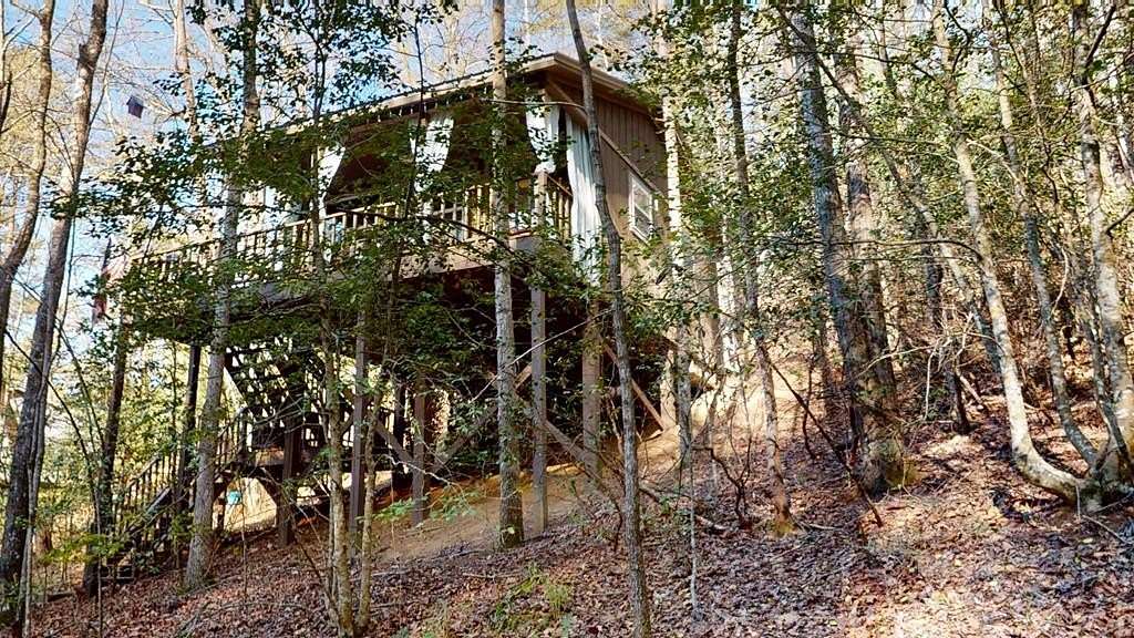 0.5 Acres of Residential Land with Home for Sale in Hiawassee, Georgia