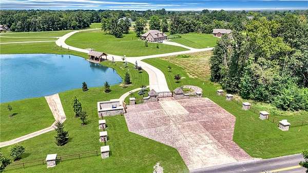 3 Acres of Residential Land for Sale in Warrensburg, Missouri