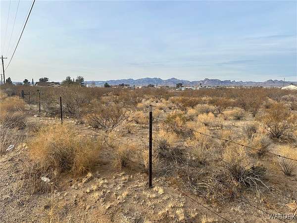 1.1 Acres of Residential Land for Sale in Golden Valley, Arizona