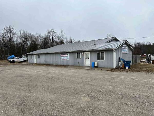 5.53 Acres of Improved Commercial Land for Sale in Beaverton, Michigan